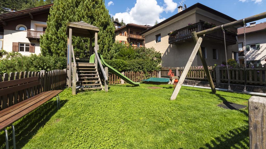 Hotel Genziana Ortisei Bagian luar foto